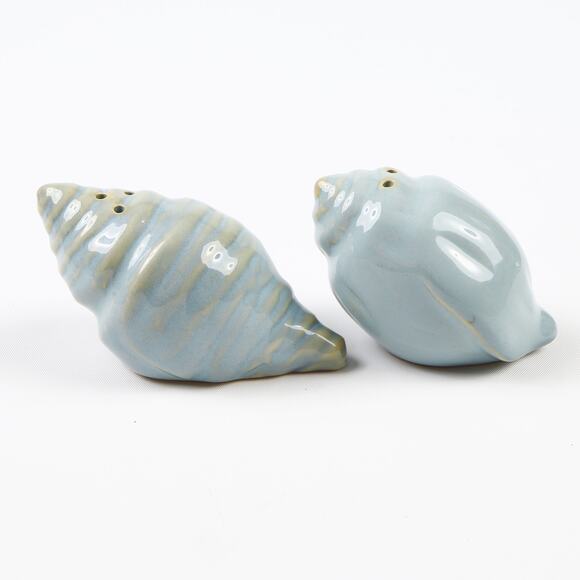 Pair of Ceramic Blue Shells Seashells Table Salt & Pepper Shakers & Stoppers - Picture 2 of 6